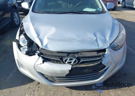 2013 Hyundai Elantra Limited z USA, uszkodzony, nr VIN 5NPDH4AE8DH315858